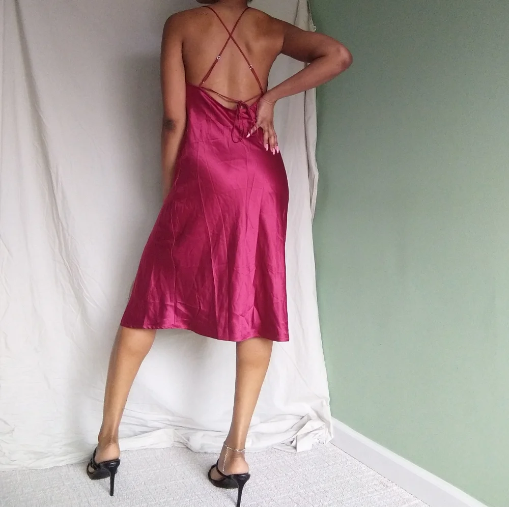 Women's Forever 21 burgundy spaghetti strap polyester dress with slit